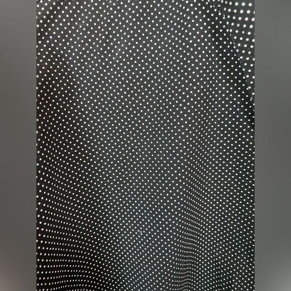 Black with white dots cinch button down - Picture 4 of 6